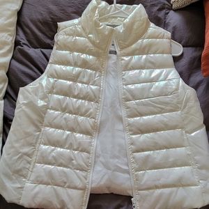 XL iridescent puffy vest- NWT